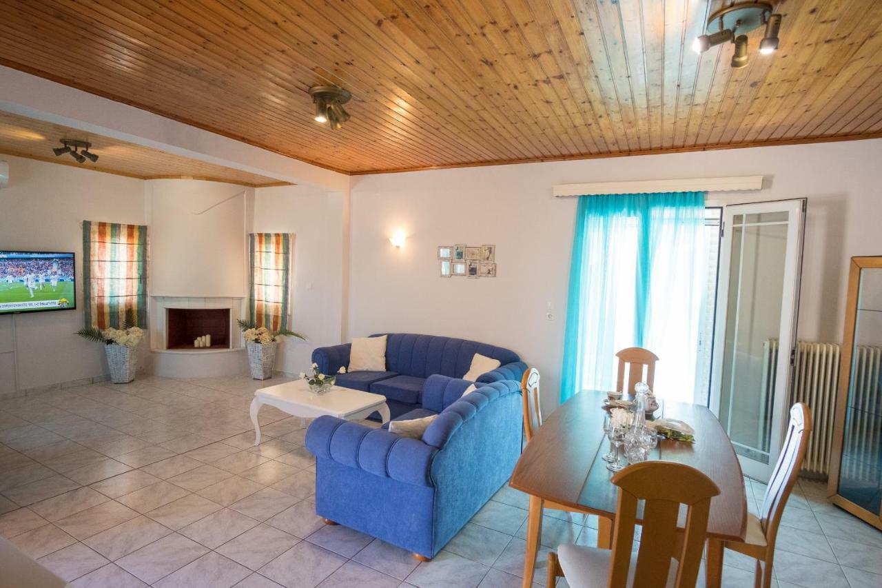 Aelia Apartment